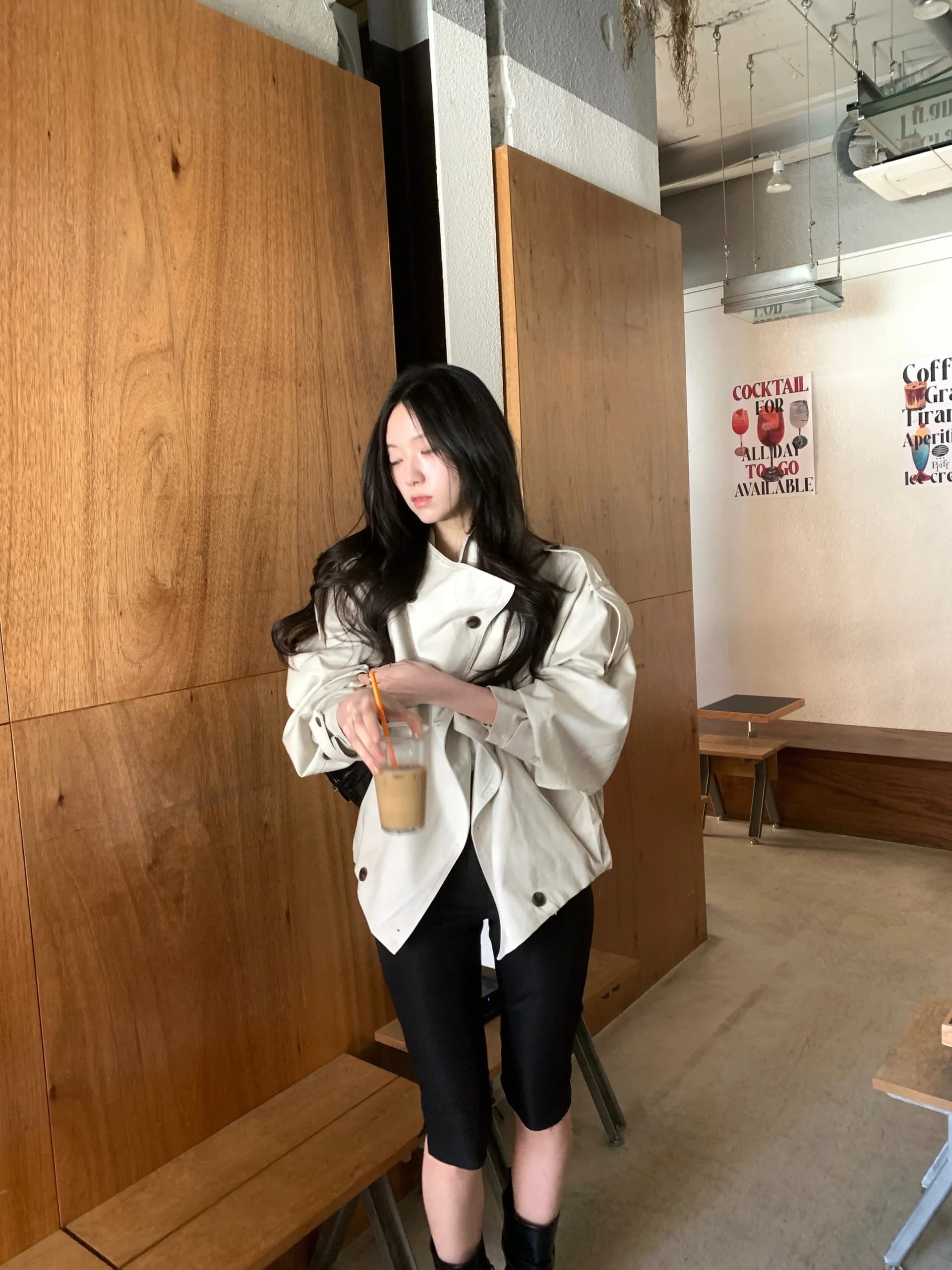 한국 동대문 레트로 스탠드 칼라 이중 버튼 쇼트 스타일 바람막이 여성 코트 상세 이미지 1