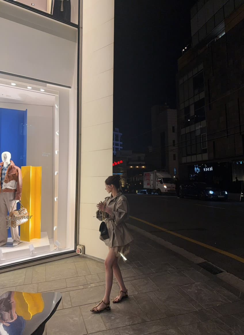 한국 동대문 레트로 고급 센스 스탠드 칼라 측면 단추 쇼트 스타일 바람막이 여성 코트 상세 이미지 9