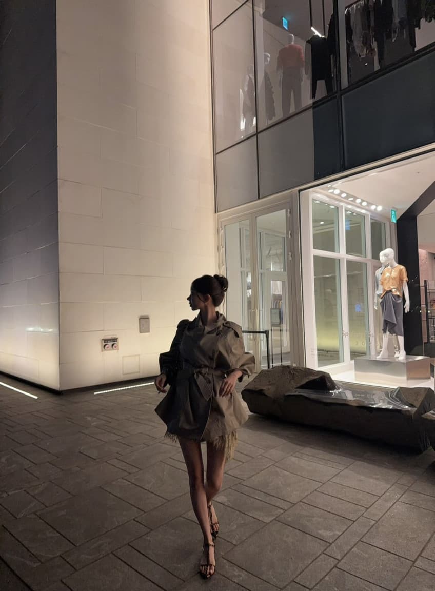 한국 동대문 레트로 고급 센스 스탠드 칼라 측면 단추 쇼트 스타일 바람막이 여성 코트 상세 이미지 10