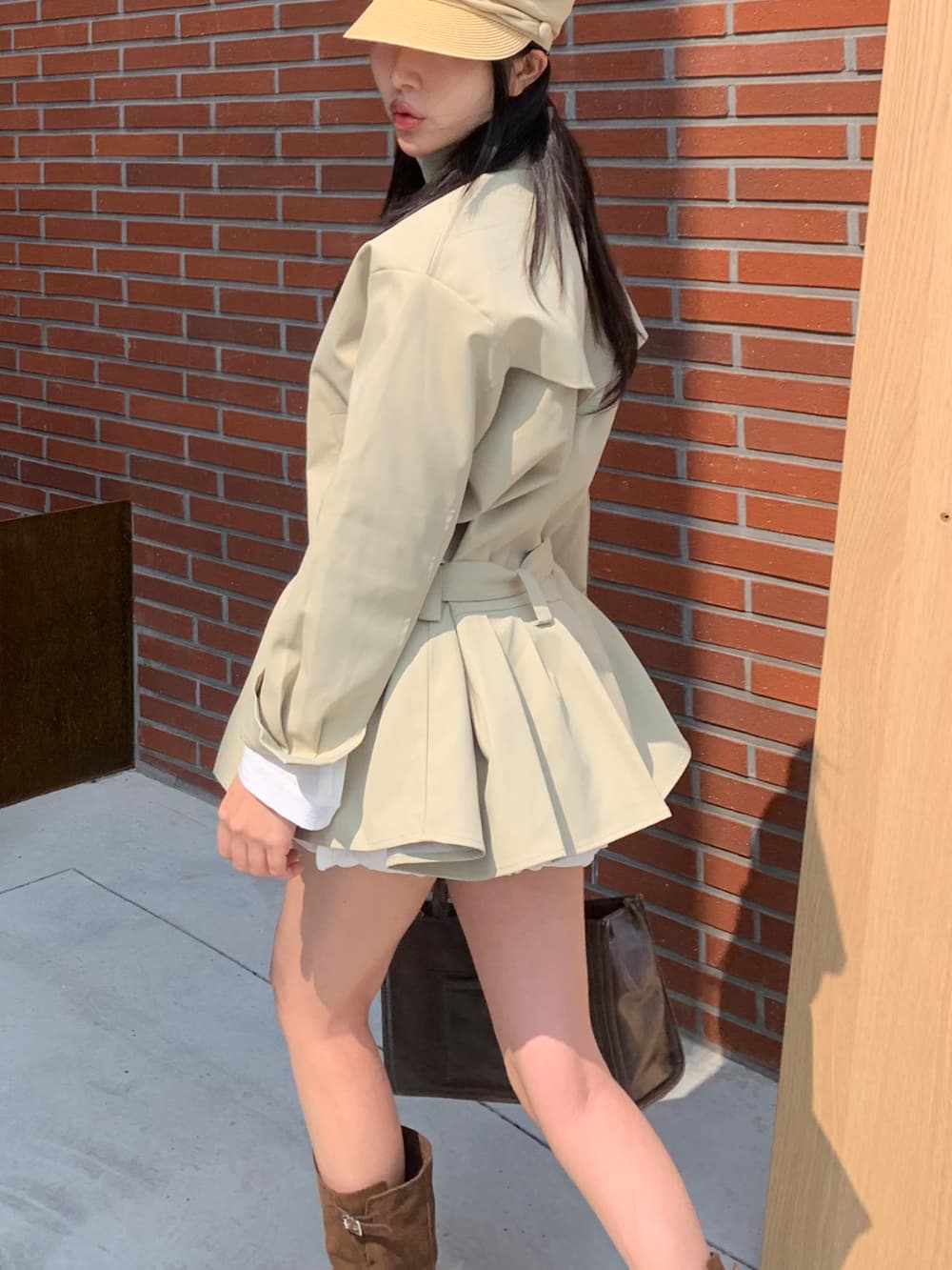 한국 동대문 레트로 고급 센스 뒤로 패치워크 부서 허리 쇼트 스타일 바람막이 여성 코트 상세 이미지 8