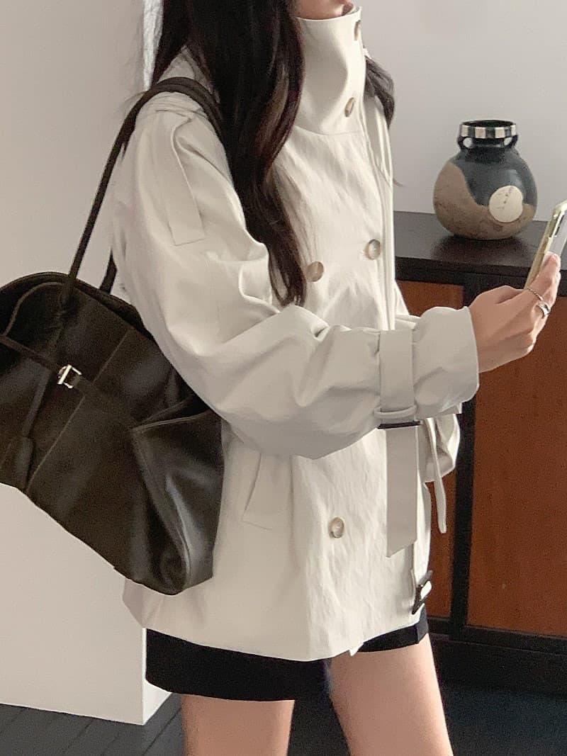 한국 동대문 레트로 스탠드 칼라 이중 버튼 레이스업 쇼트 스타일 바람막이 여성 코트 상세 이미지 19