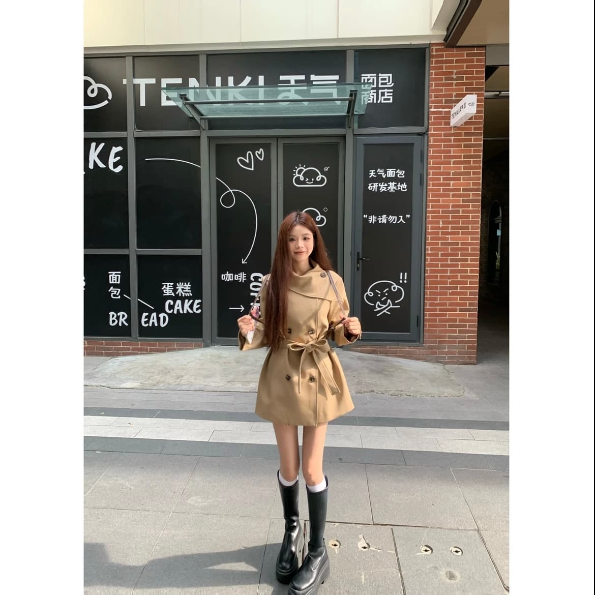 miu 부서 천 골드 um 홈 2025 가을 인터넷 유명인 새로운 영국식 바람 이중 버튼 한국 스타일 출퇴근 바람막이 여성 코트 이미지 6