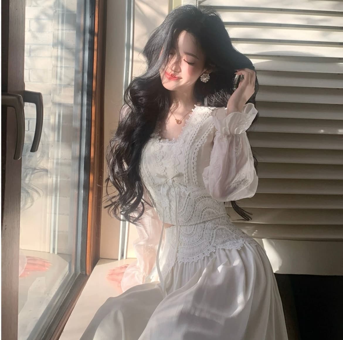 blovelan 꿀 눈꽃 양조 한 프랑스식 품격 광장 칼라 자수 레이스 맨위 큰 진자 한 마디 반 스커트 세트 이미지 3