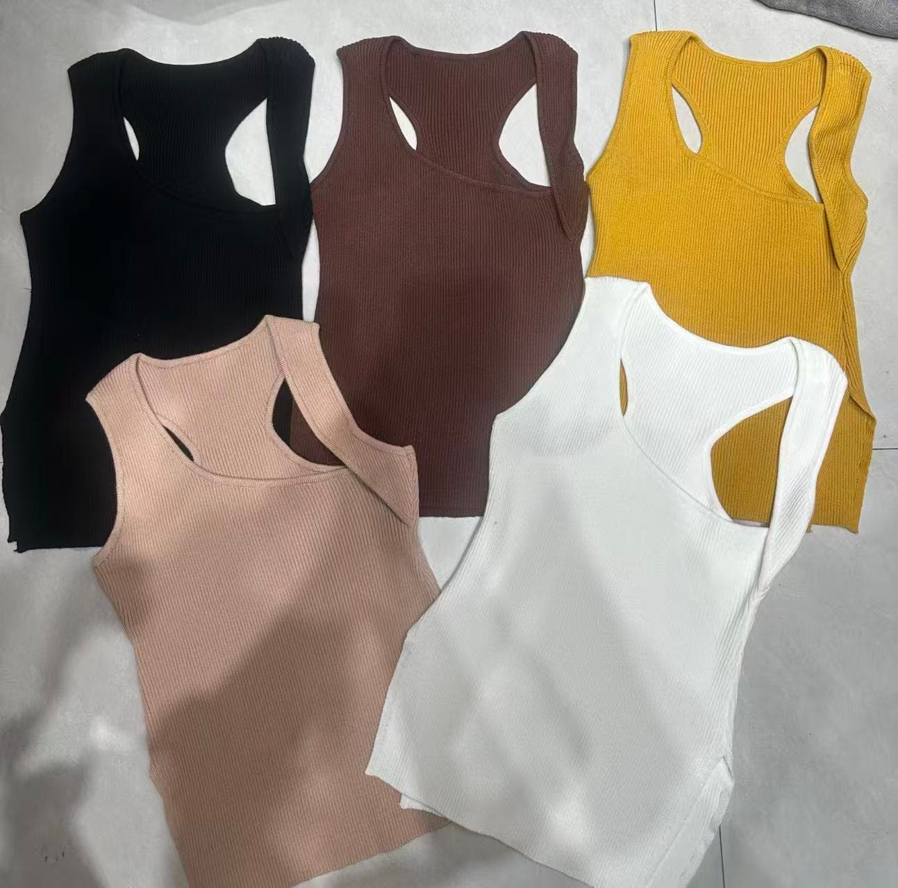 규칙 비스듬한 어깨 행침 목 니트 조끼 여성 작은 대중 홀로우 아웃 단어 뒤로 몸매 가꾸기 슬림해 보이는 슬립 맨위 이미지 3