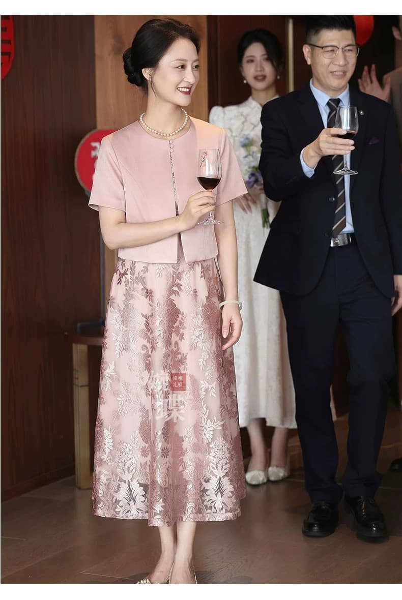 아세트산 엄마 결혼 연회 예복 2026 새로운 치파오 고귀한 영 고급 센스 작은 키 결혼 안녕하세요. 시어머니 로드 중 상세 이미지 13