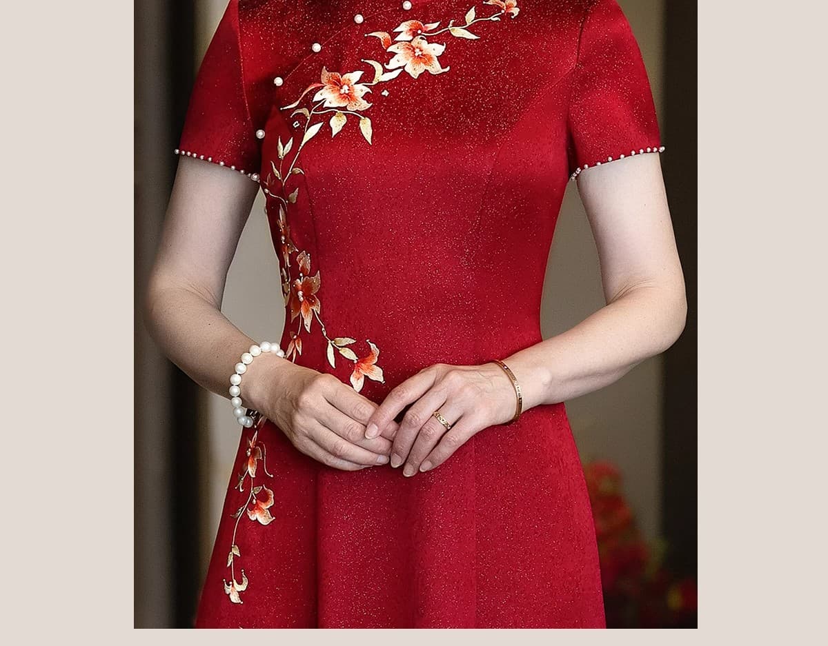 고귀한 영 엄마 결혼 연회 예복 2026 고급 빛 럭셔리 안녕하세요. 시어머니 결혼 치파오 새로운 중식 여성 드레스 상세 이미지 44