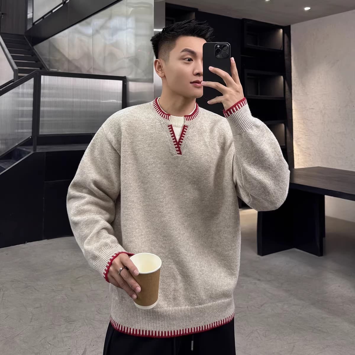 아메리칸 패치워크 색상 V넥 스웨터 남자 여자 일본식 중성 가을 겨울 ins 커플 긴팔 보온 페이크 레이어드 니트 스웨터 이미지 3