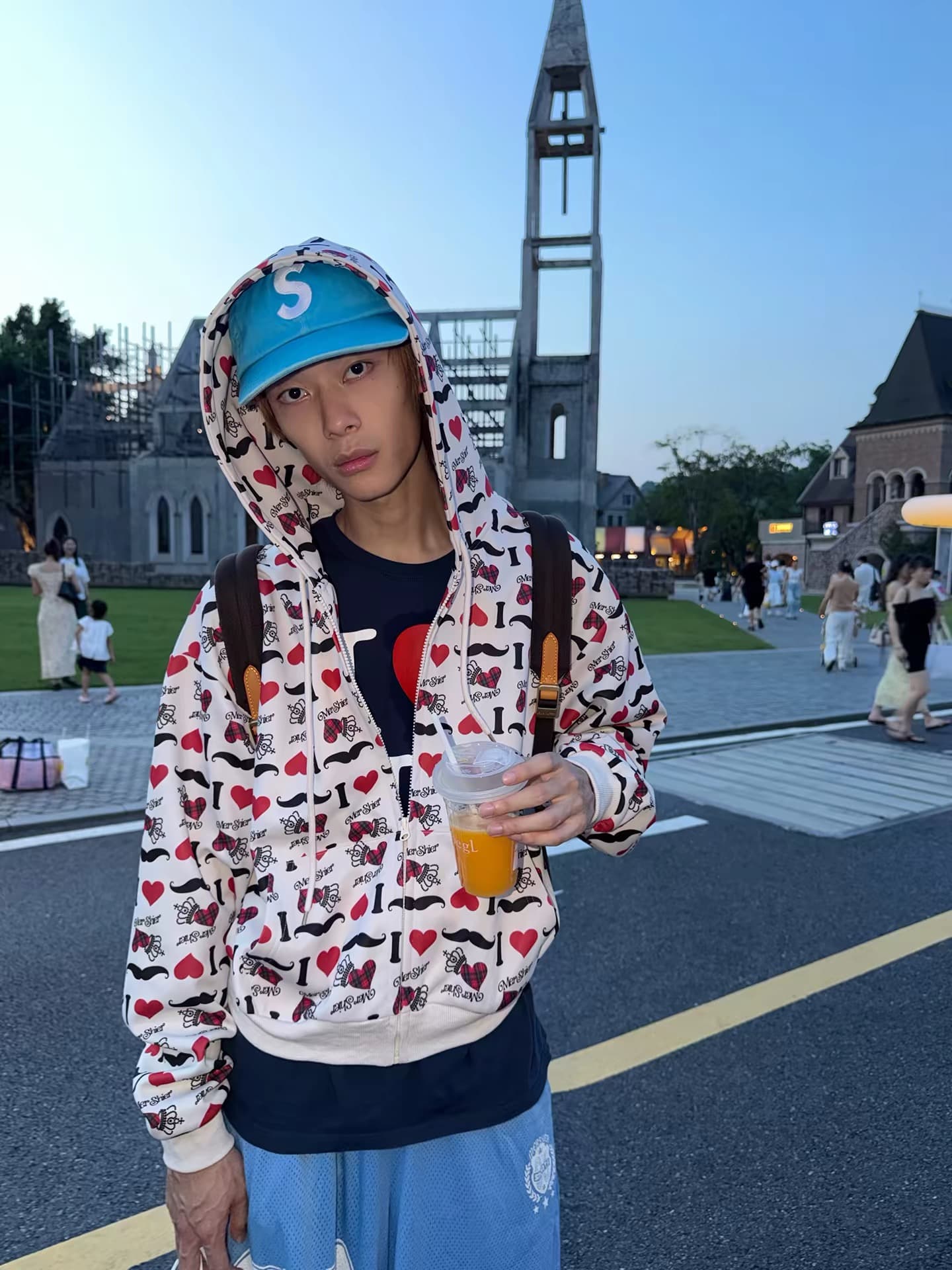 아메리칸 i love 콧수염 일본식 하트 전체 인쇄 쇼트 스타일 커플 지퍼 후드 티 스웨터 재킷 남녀 맨위 상세 이미지 6