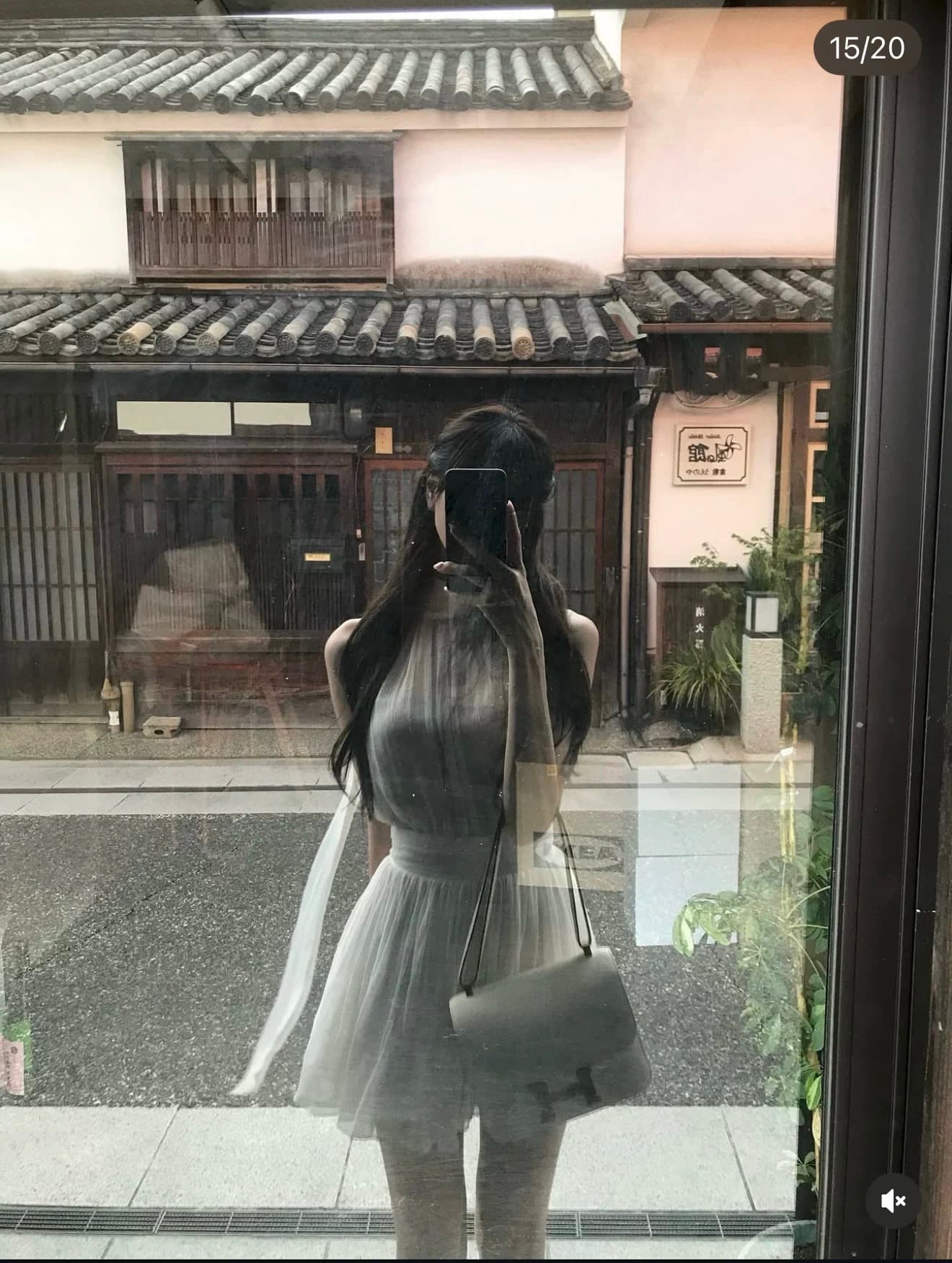 huliumi labelle 한국 작은 대중 디자인 흑인과 백인 백조 품격 허리 수축 행침 목 맨위 반 스커트 세트 이미지 4