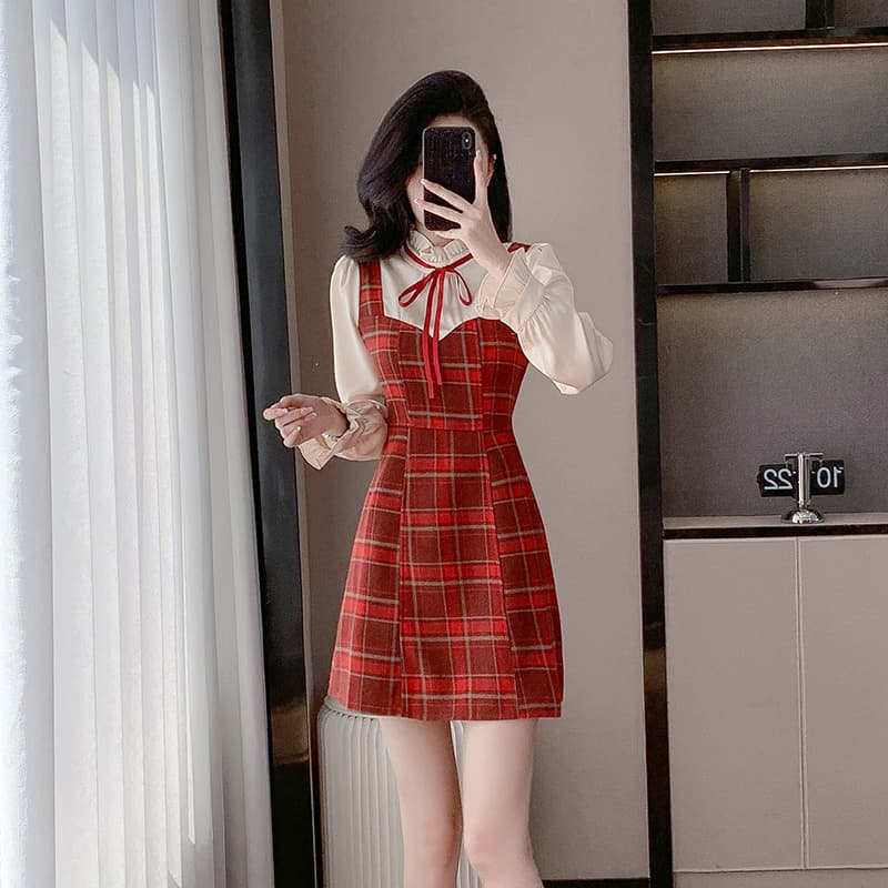 2026 작은 샤넬 스타일 드레스 빨간색 체크무늬 슬립 그는 벤 바람 부유 한 가족 천 골드 한 마디 짧은 치마 가을과 겨울 여성 이미지 3