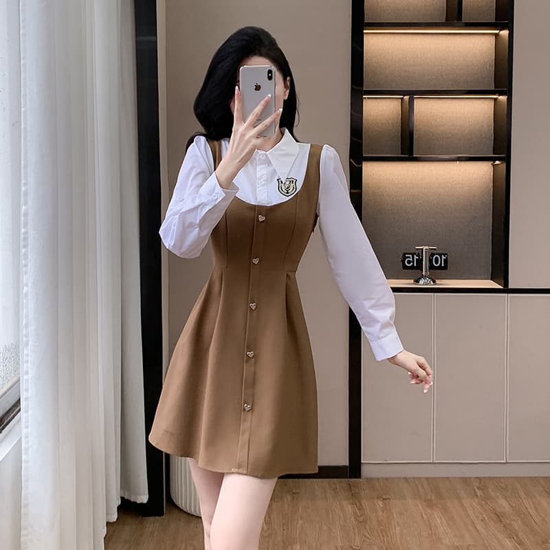 2026 가을 아메리칸 페이크 레이어드 셔츠 칼라 패치워크 허리 수축 슬림해 보이는 연령 감소 표지 배 작은 키 드레스 이미지 2
