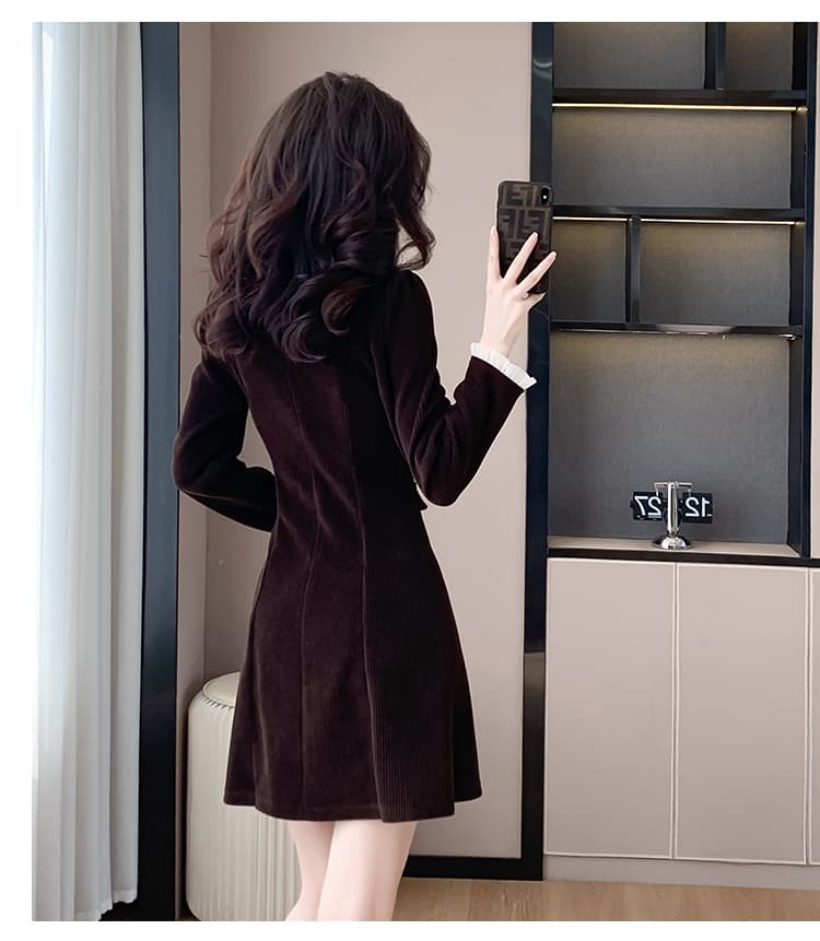프랑스식 작은 샤넬 스타일 레트로 여성 가을 겨울 허리 수축 슬림해 보이는 인사이드 가져 가라. 만나는 코듀로이 페이크 레이어드 드레스 2026 년 상세 이미지 21
