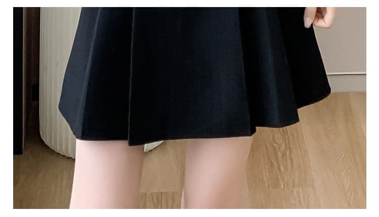 작은 키 여성 드레스 가을 새로운 V넥 레트로 허리 수축 슬림해 보이는 품격 페이크 레이어드 고급 센스 작은 검은 드레스 상세 이미지 15