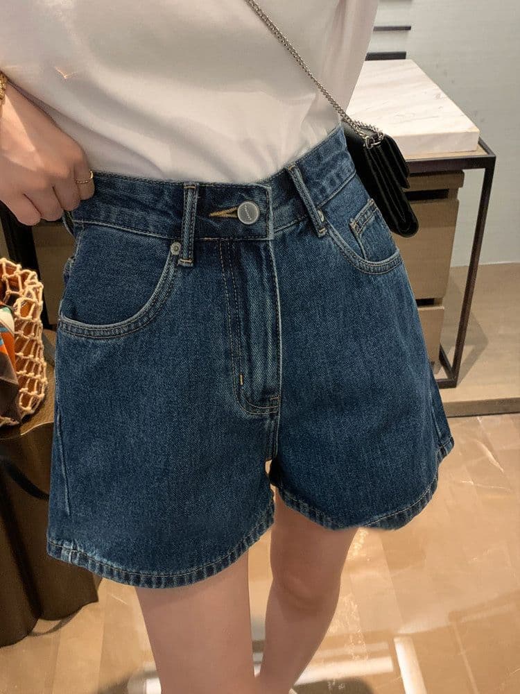 진한 파란색 데님 반바지 여성 2026 여름 새로운 루즈핏 와이드 레그 팬츠 하이웨이스트 얇은 스타일 레트로 블루 한 마디 핫 바지 상세 이미지 6