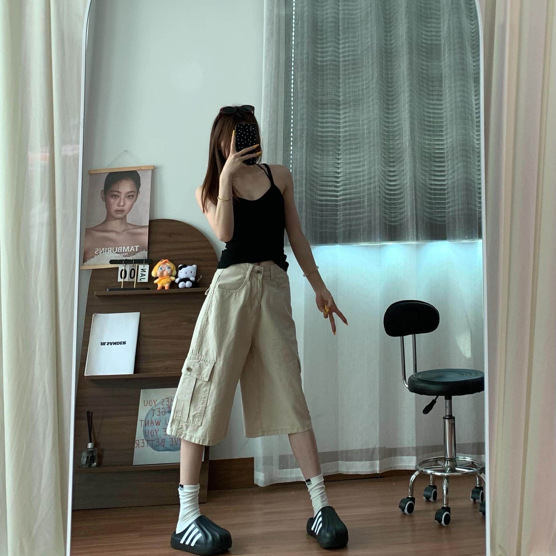 얕은 살구 색상 캐주얼 워크웨어 데님 7부 바지 여성 여름 새로운 하이웨이스트 슬림해 보이는 바이두 디자인 센스 데님 반바지 이미지 4