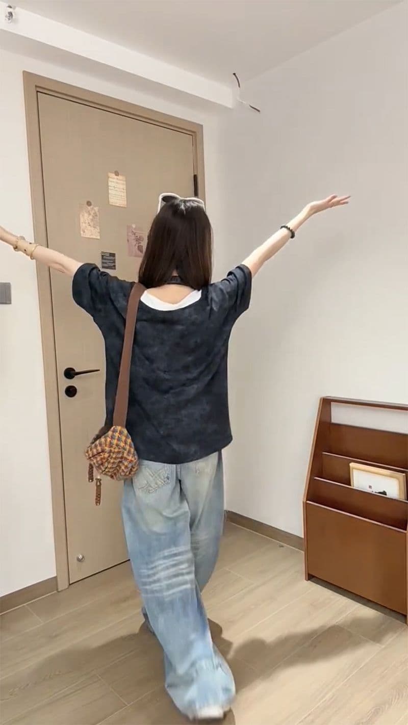 출산 착용 여름 드레스 알파벳 프린트 배색 패치워크 반팔 티셔츠 여름 홀치기 염색 워시 물 순면 페이크 레이어드 맨위 상세 이미지 9