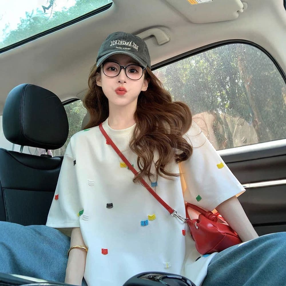임산부 여름 드레스 반팔 티셔츠 2026 새로운 여름 작은 대중 디자인 센스 아메리칸 루즈핏 빅 사이즈 출산 착용 맨위