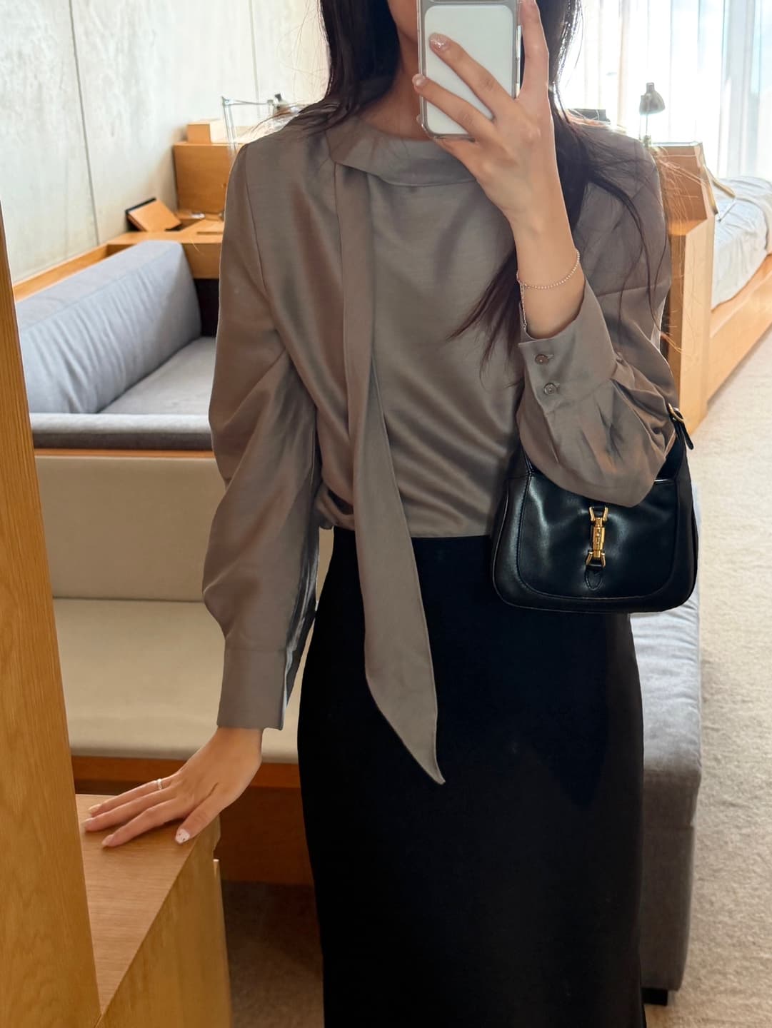 리본 여성 셔츠 디자인 센스 작은 대중 빛 요리 한 행침 목 부서 목 흔들다 칼라 프랑스식 품격 고급 센스 루즈핏 맨위