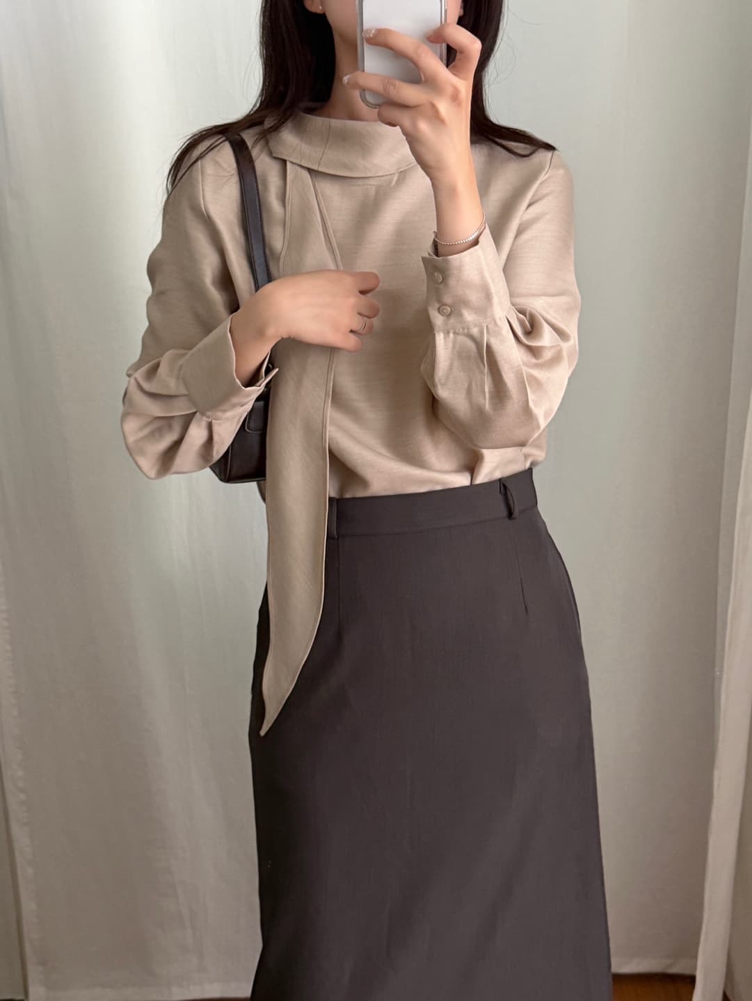 리본 여성 셔츠 디자인 센스 작은 대중 빛 요리 한 행침 목 부서 목 흔들다 칼라 프랑스식 품격 고급 센스 루즈핏 맨위 상세 이미지 1