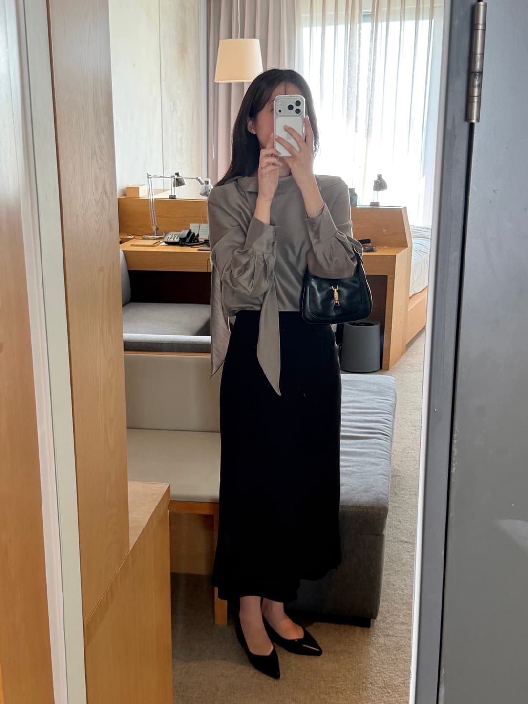 리본 여성 셔츠 디자인 센스 작은 대중 빛 요리 한 행침 목 부서 목 흔들다 칼라 프랑스식 품격 고급 센스 루즈핏 맨위 상세 이미지 10