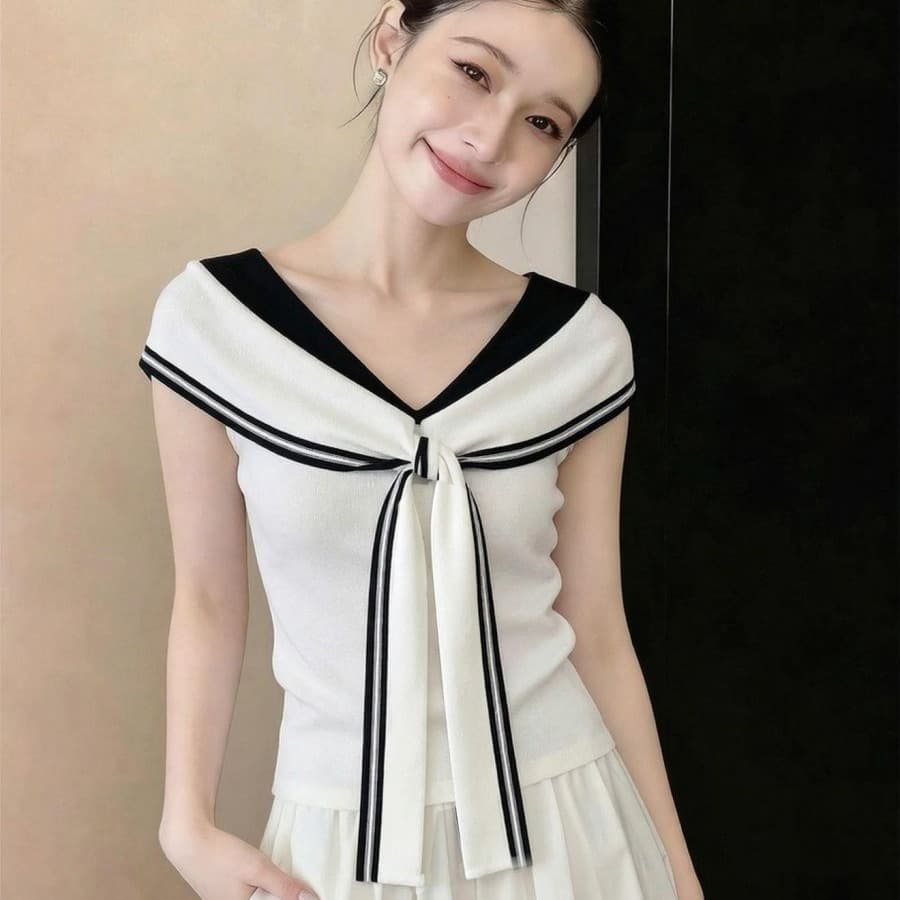 배색 스트랩 해군 칼라 민소매 패션 여성 여름 슬림해 보이는 몸매 가꾸기 프랑스식 품격 쇼트 스타일 맨위 이미지 5