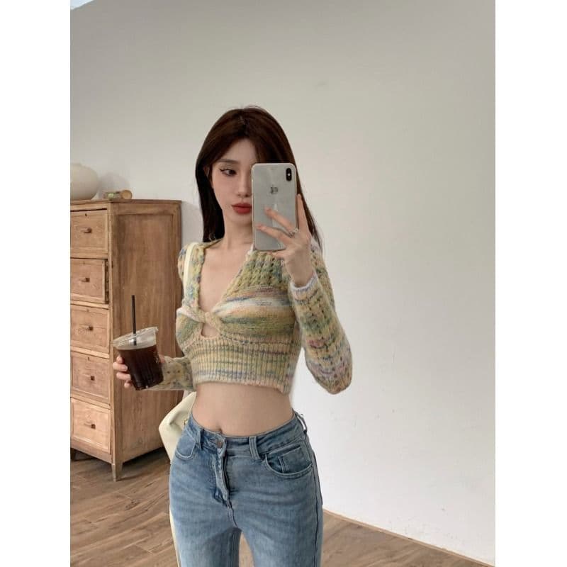 모네 정원 디자인 센스 비틀림 홀로우 아웃 니트 스웨터 V넥 쇼트 스타일 하이웨이스트 긴팔 달콤한 핫걸 맨위 이미지 2