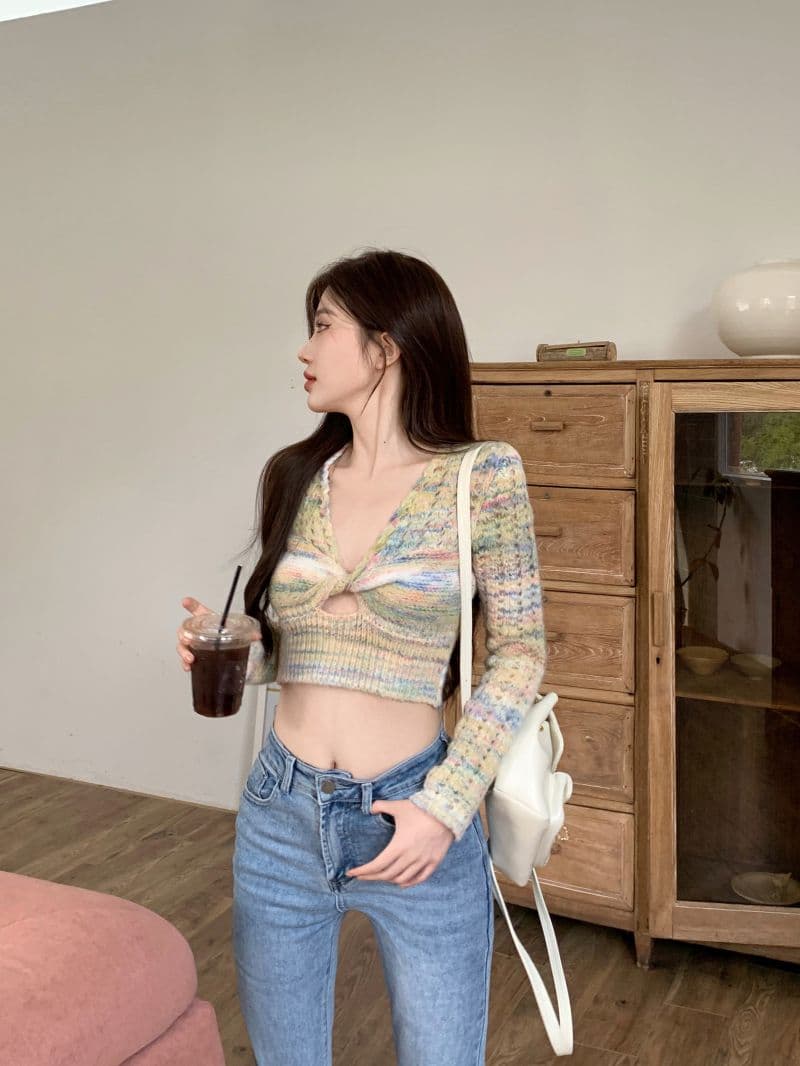 모네 정원 디자인 센스 비틀림 홀로우 아웃 니트 스웨터 V넥 쇼트 스타일 하이웨이스트 긴팔 달콤한 핫걸 맨위 상세 이미지 17