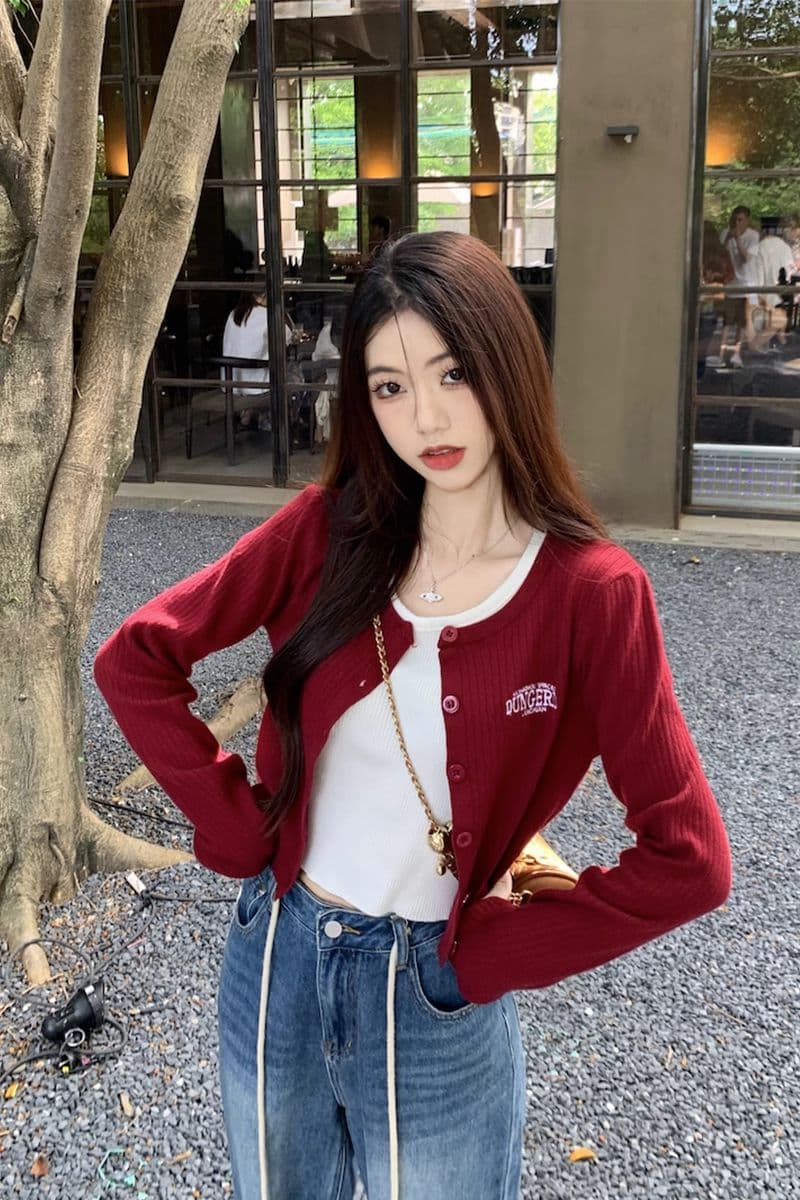 아메리칸 레트로 알파벳 프린트 니트 카디건 코트 여성 의류 이른 가을 핫걸 슬림해 보이는 쇼트 스타일 맨위