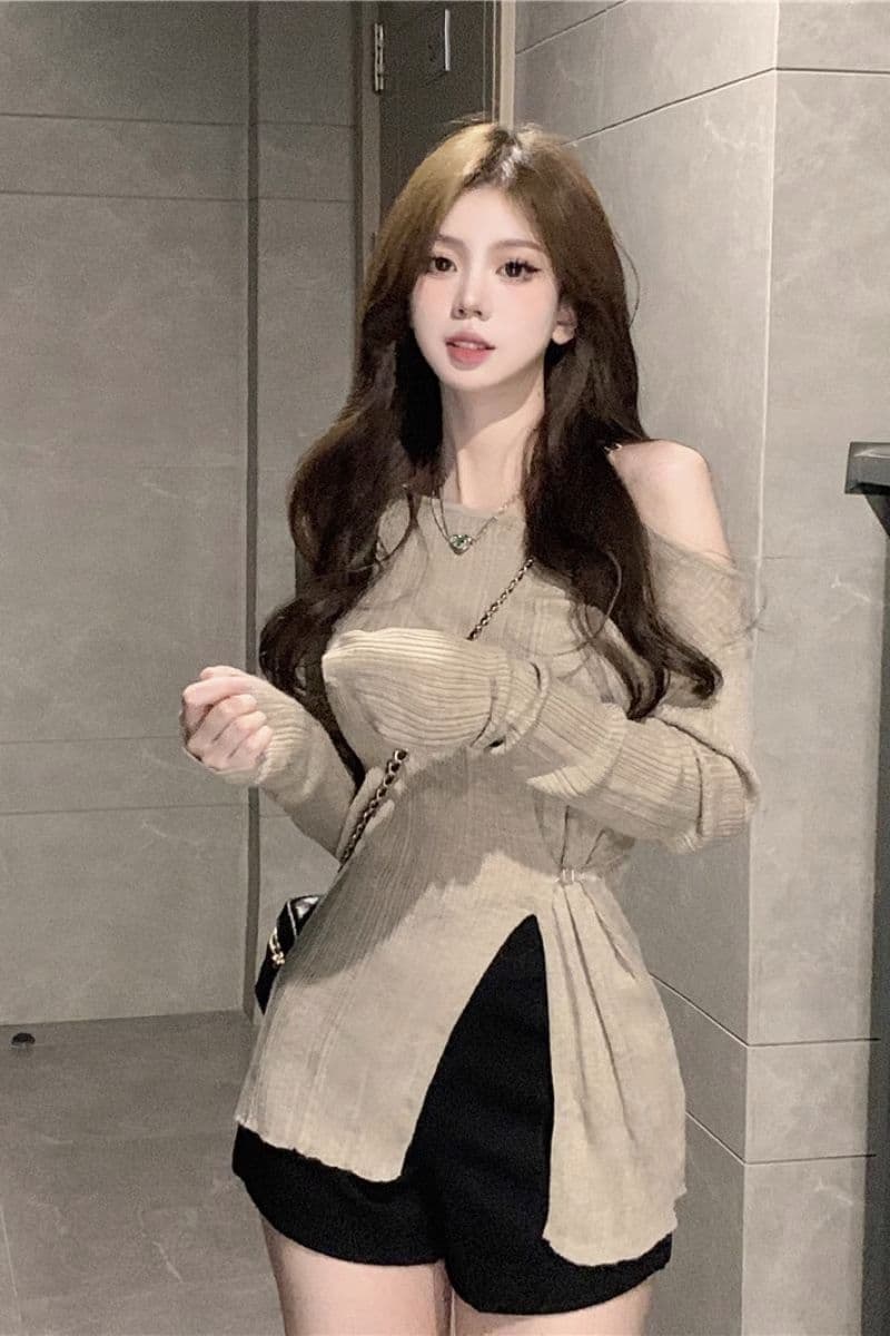 디자인 센스 작은 대중 순수한 욕망 바람 오프숄더 니트 스웨터 여성 조기 가을 섹시함 몸매 가꾸기 맨위