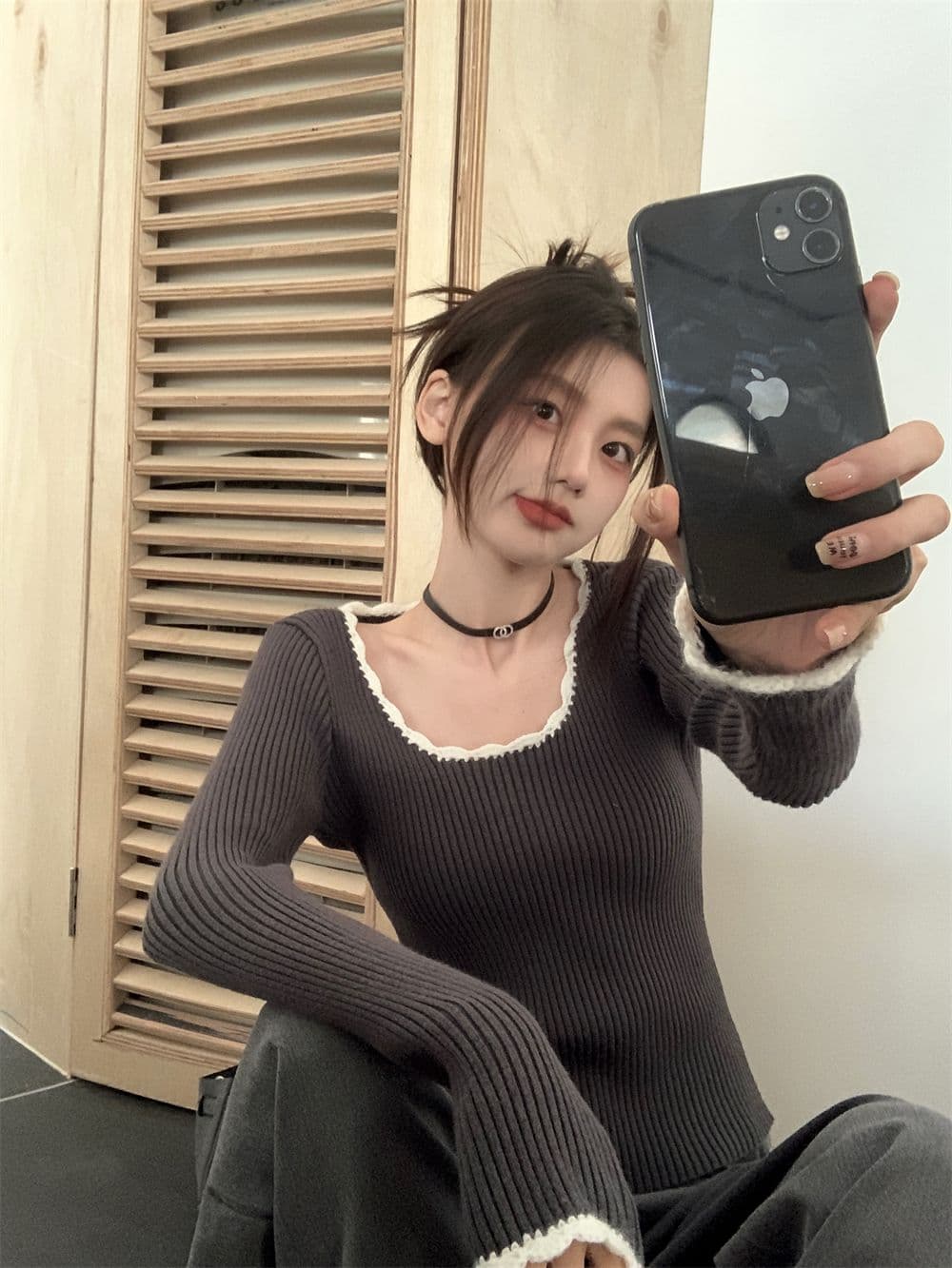 프랑스식 작은 샤넬 스타일 라운드 넥 레트로 품격 배색 몸매 가꾸기 만나는 맨위 쇼트 스타일 인사이드 가져 가라. 니트 이미지 4