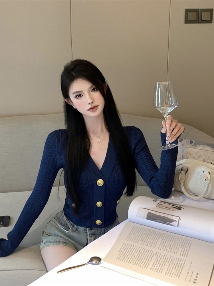 파란색 긴팔 V넥 니트 스웨터 여성 가을 빛 요리 한 프랑스식 품격 몸매 가꾸기 쇼트 스타일 오픈 가디건 맨위 이미지 3