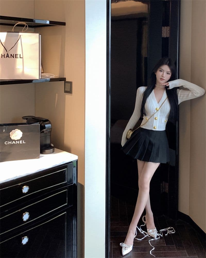 파란색 긴팔 V넥 니트 스웨터 여성 가을 빛 요리 한 프랑스식 품격 몸매 가꾸기 쇼트 스타일 오픈 가디건 맨위 상세 이미지 3