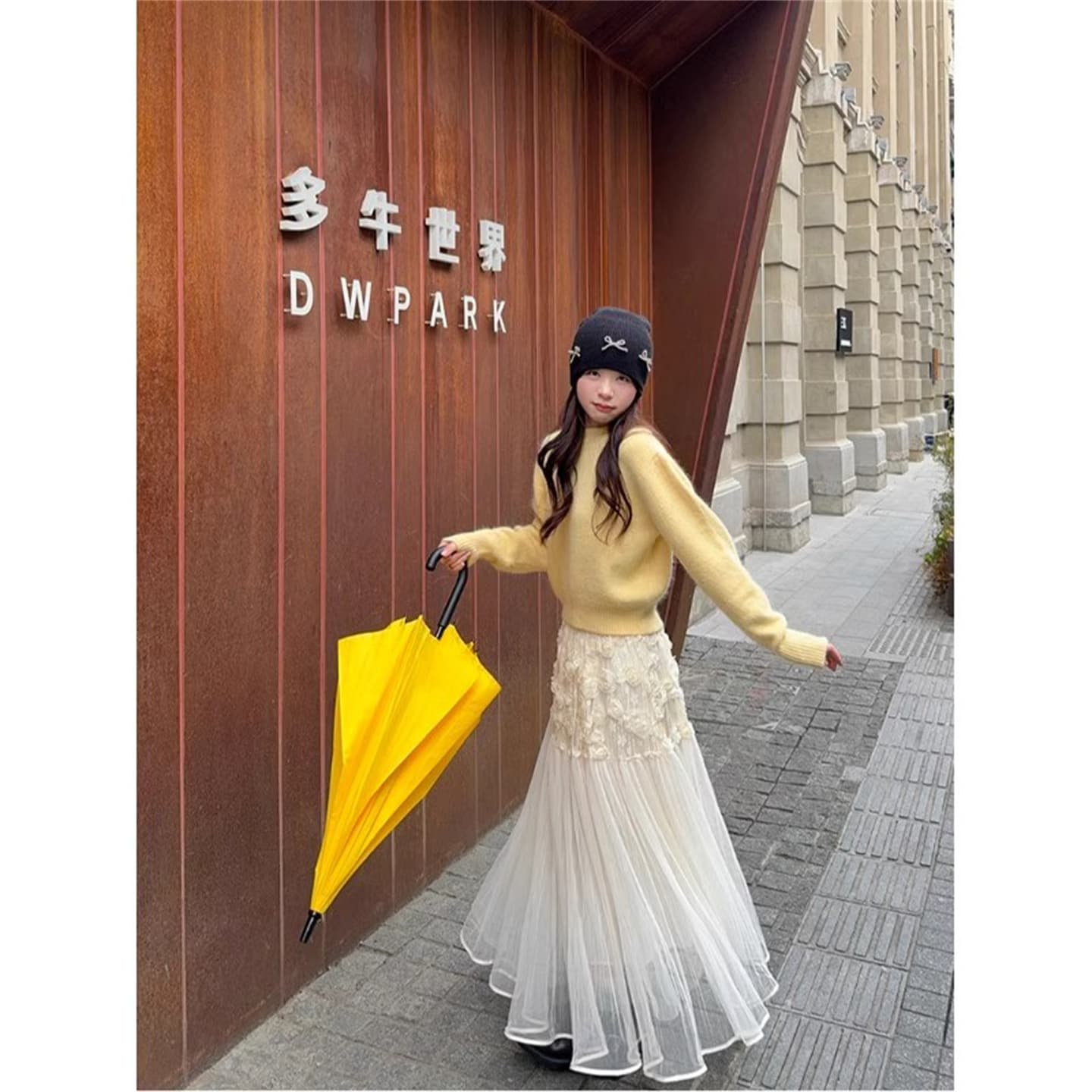 부드러운 바람 고급 센스 세트 여성 황색 부드러운 찹쌀 스웨터 가을 겨울 3 차원 꽃 망사 반신 스커트 두 조각 여성 세트 이미지 3