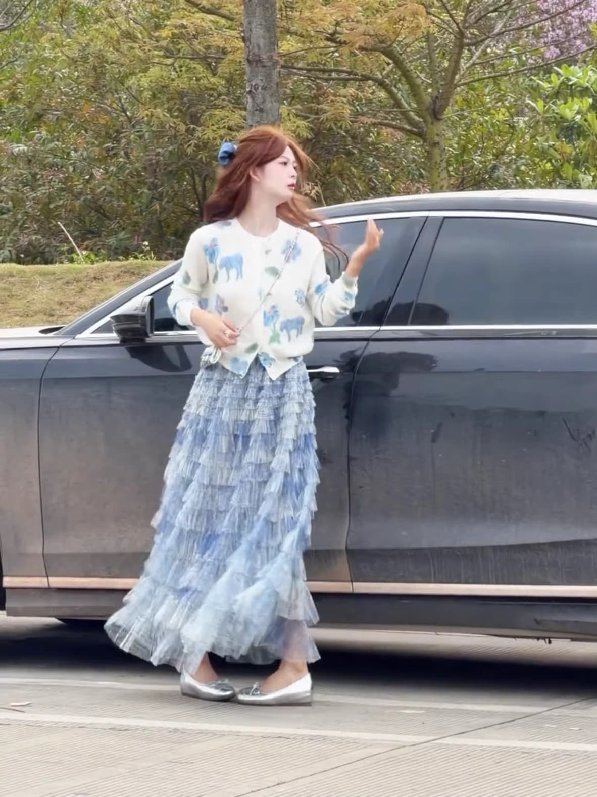 파란색 망사 케이크 반신 스커트 여성 가을과 겨울 다중 레이어 프릴 퍼프 스커트 슬림해 보이는 연령 감소 디자인 센스 롱 스커트 상세 이미지 3
