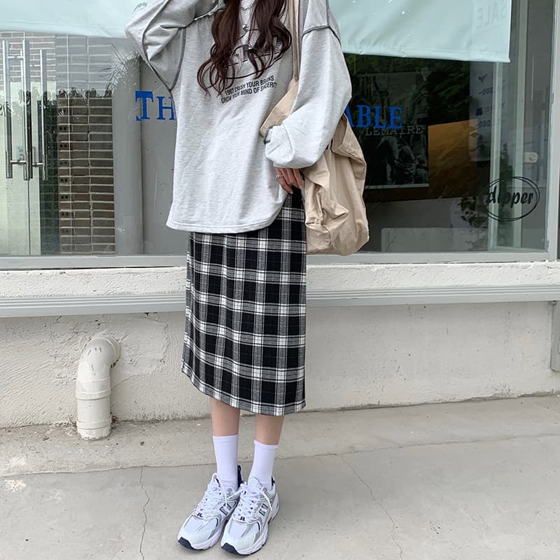 한 마디 반신 스커트 가을 새로운 체크 스커트 여성 레트로 하이웨이스트 트임 스트레이트 치마 ins 캐주얼 타이트 스커트 중간 길이 스커트 상세 이미지 3