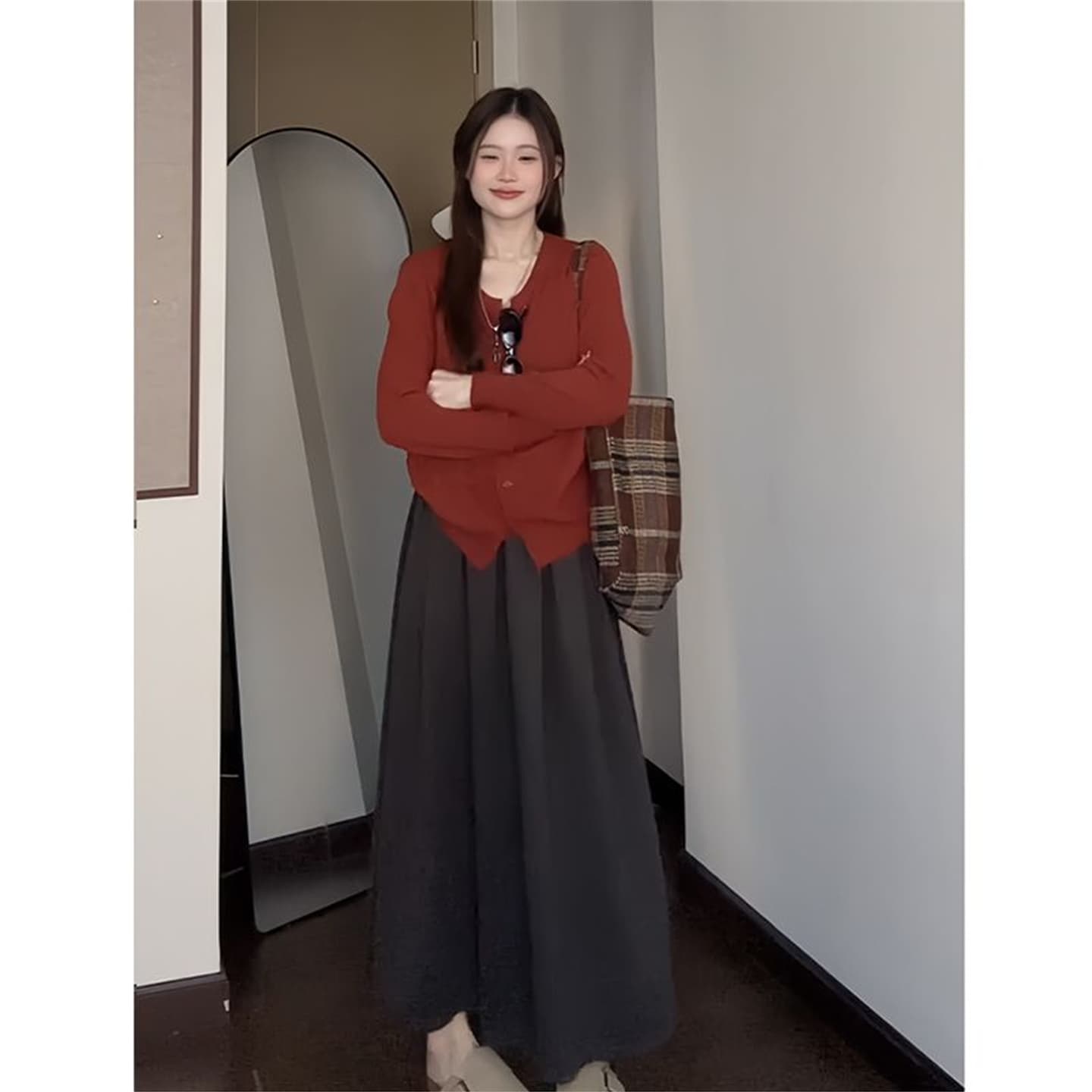 커피 색상 모직 반신 스커트 여성 봄 가을 겨울 2026 새로운 중간 길이 하이웨이스트 한 마디 우산 치마 작은 키 플리츠 스커트