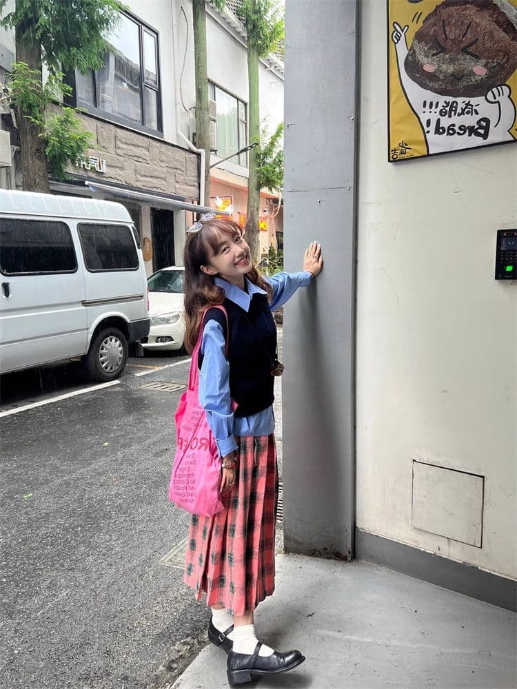 분말 안개가 자욱한 체크무늬 학원 스타일 반신 스커트 봄 가을 겨울 새로운 A라인 스커트 플리츠 롱 스커트 중간 길이 트렌디 ins 상세 이미지 3
