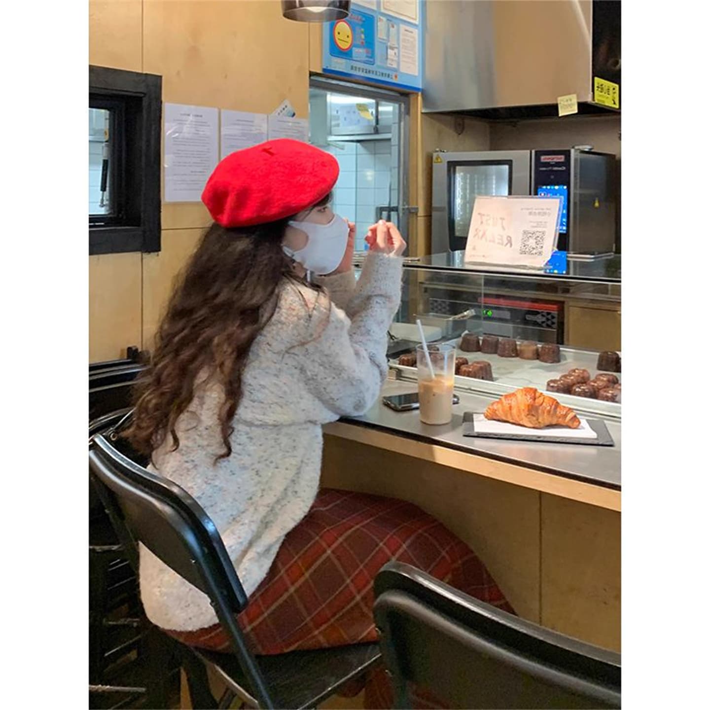 품격 레트로 앤 코라 빨간색 체크무늬 모직 반신 스커트 여성 가을 겨울 새로운 하이웨이스트 슬림해 보이는 한 마디 중간 길이 스커트 이미지 4