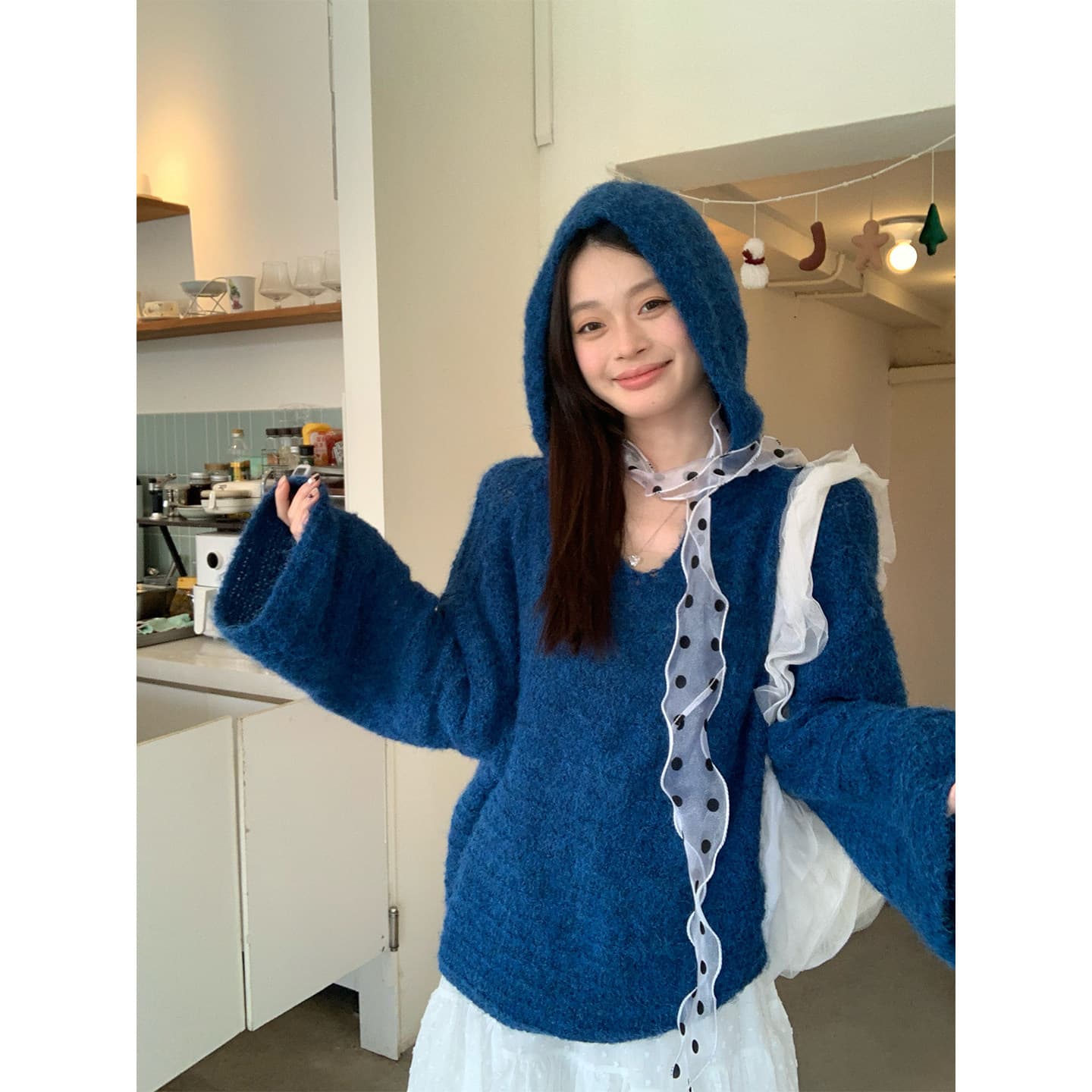 송 긍정적 인 En 한 부서 느긋한 바람 파란색 후드 풀오버 니트 스웨터 여자 봄 가을 루즈핏 슬림해 보이는 다용도 맨위 트렌디
