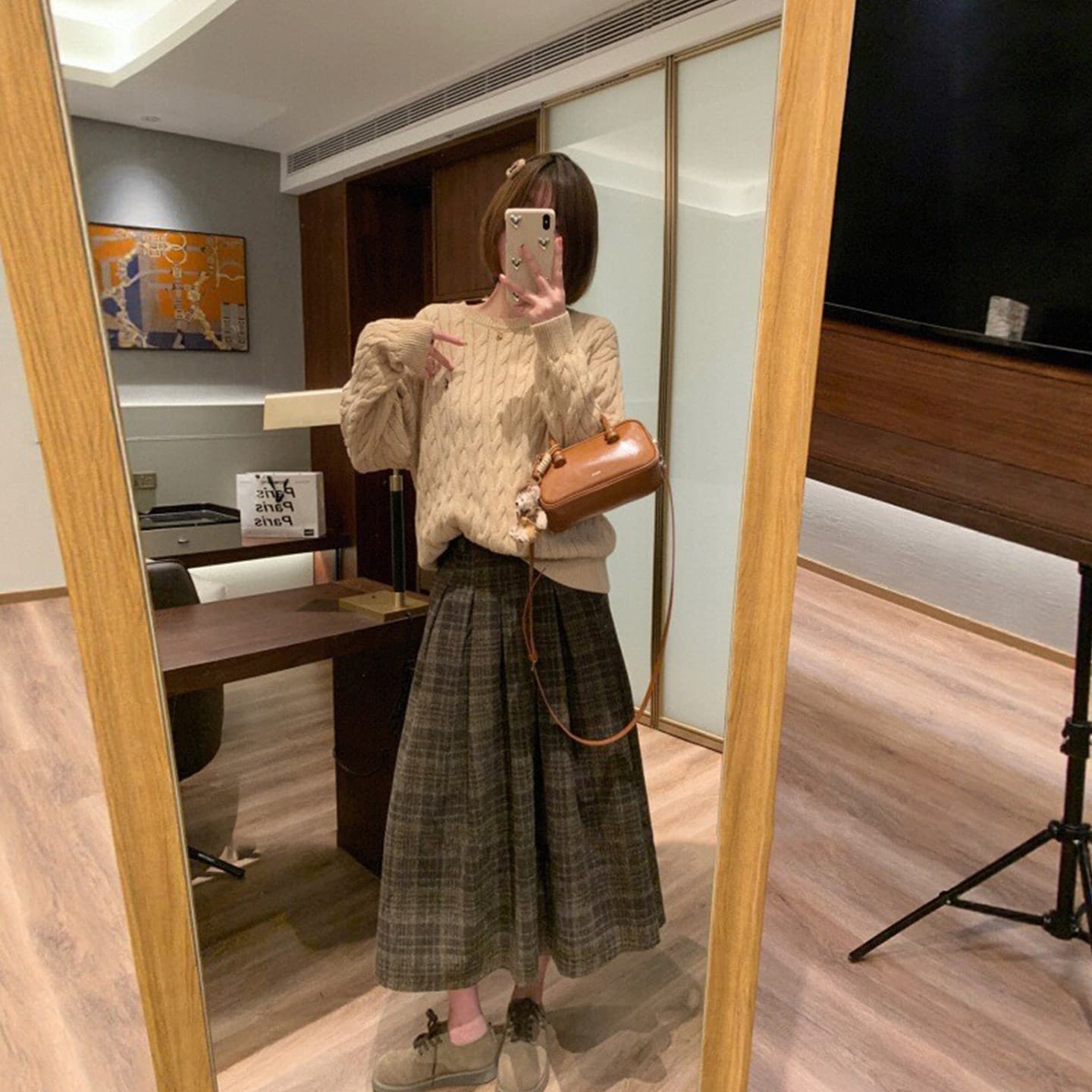 레트로 모직 한 마디 체크무늬 반신 스커트 여성 가을 겨울 새로운 슬림해 보이는 브라운 롱 스커트 배 모양 버클리 치마 이미지 3
