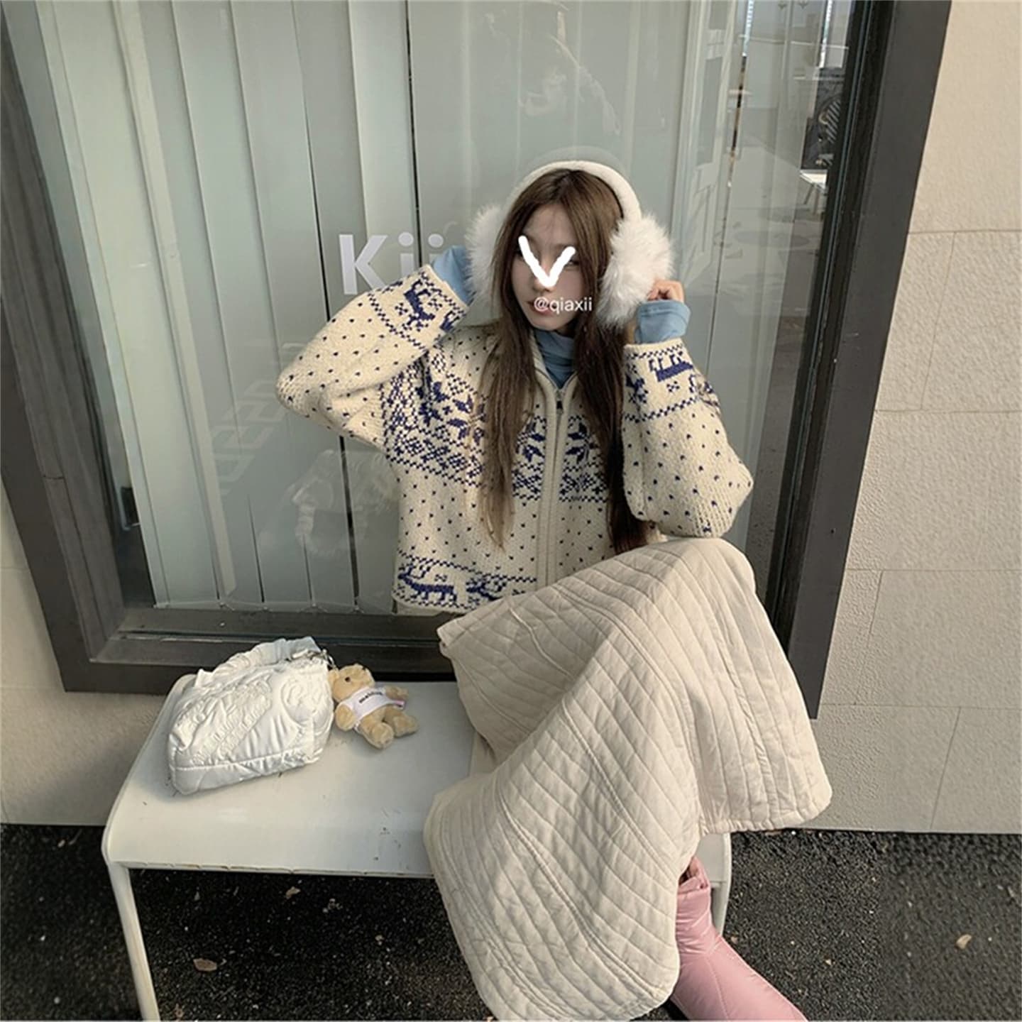 살구 색상 슬림해 보이는 꽃밭 치마 우산 치마 고급 절묘한 솜을 넣은 반신 스커트 코디 살구 색상 오픈 가디건 스웨터 투피스 세트 이미지 4