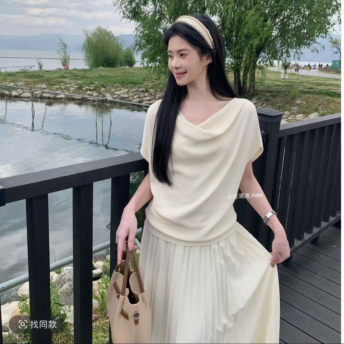 순수한 욕망 바람 칼라 얼음 실크 반팔 니트 여름 디자인 센스 작은 대중 섹시함 몸매 가꾸기 핫걸 맨위