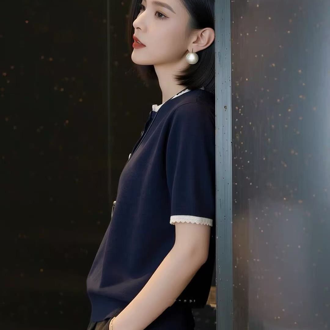 2026 여름 새로운 한국 스타일 배색 칼라 반팔 니트 스웨터 여성 루즈핏 슬림해 보이는 진한 파란색 고급 센스 맨위 이미지 5