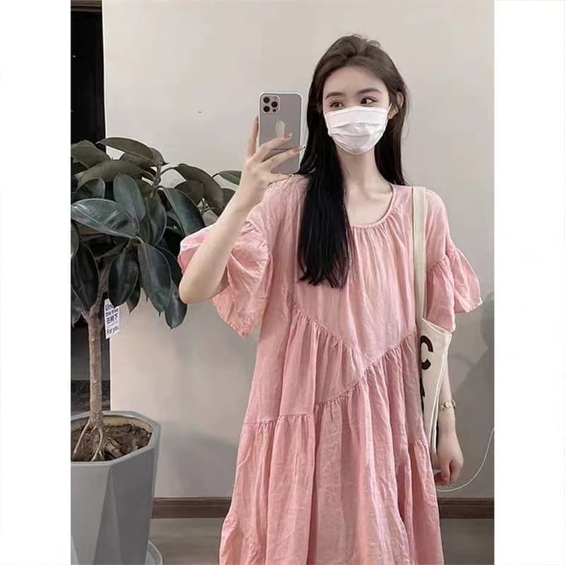 출산 착용 서리가 내린 바람 핑크색 차 휴식 치마 여름 계절 2026 년 새로운 주름 디자인 센스 거품 소매 드레스 이미지 4