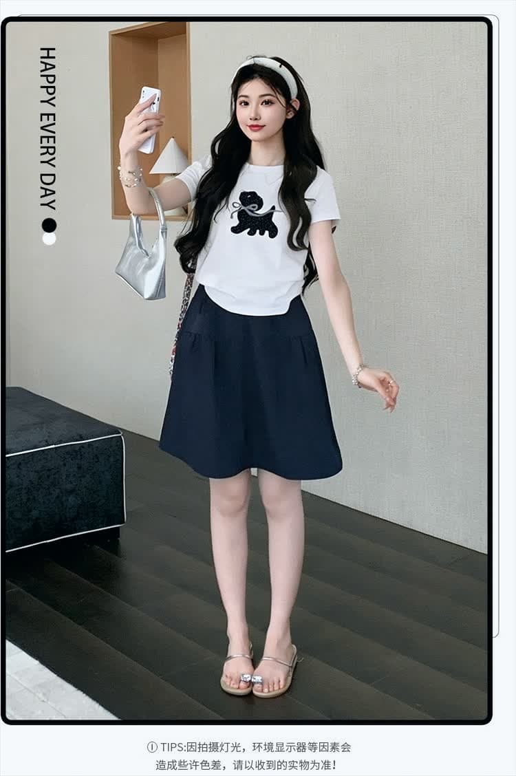 실사 재고 있음 2026 년 여름 새로운 도트 무늬 강아지 화이트 루즈핏 티셔츠 파란색 반신 스커트 투피스 세트 상세 이미지 4