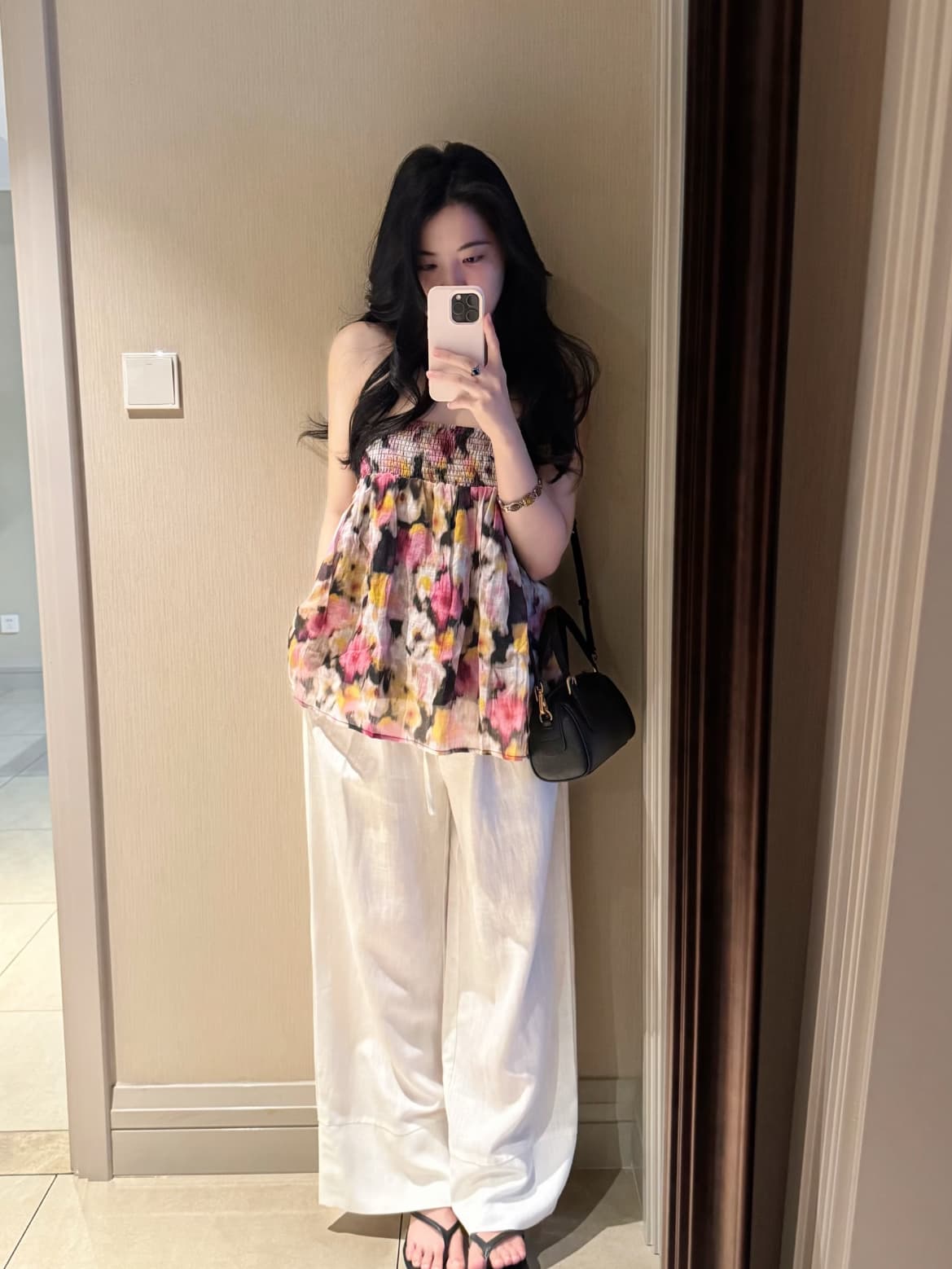 몸매 가꾸기 슬림해 보이는 섹시함 핫걸 꽃무늬 홀치기 염색 백리스 민소매 튜브탑 맨위 캐주얼 다용도 와이드 레그 팬츠 세트 상세 이미지 2
