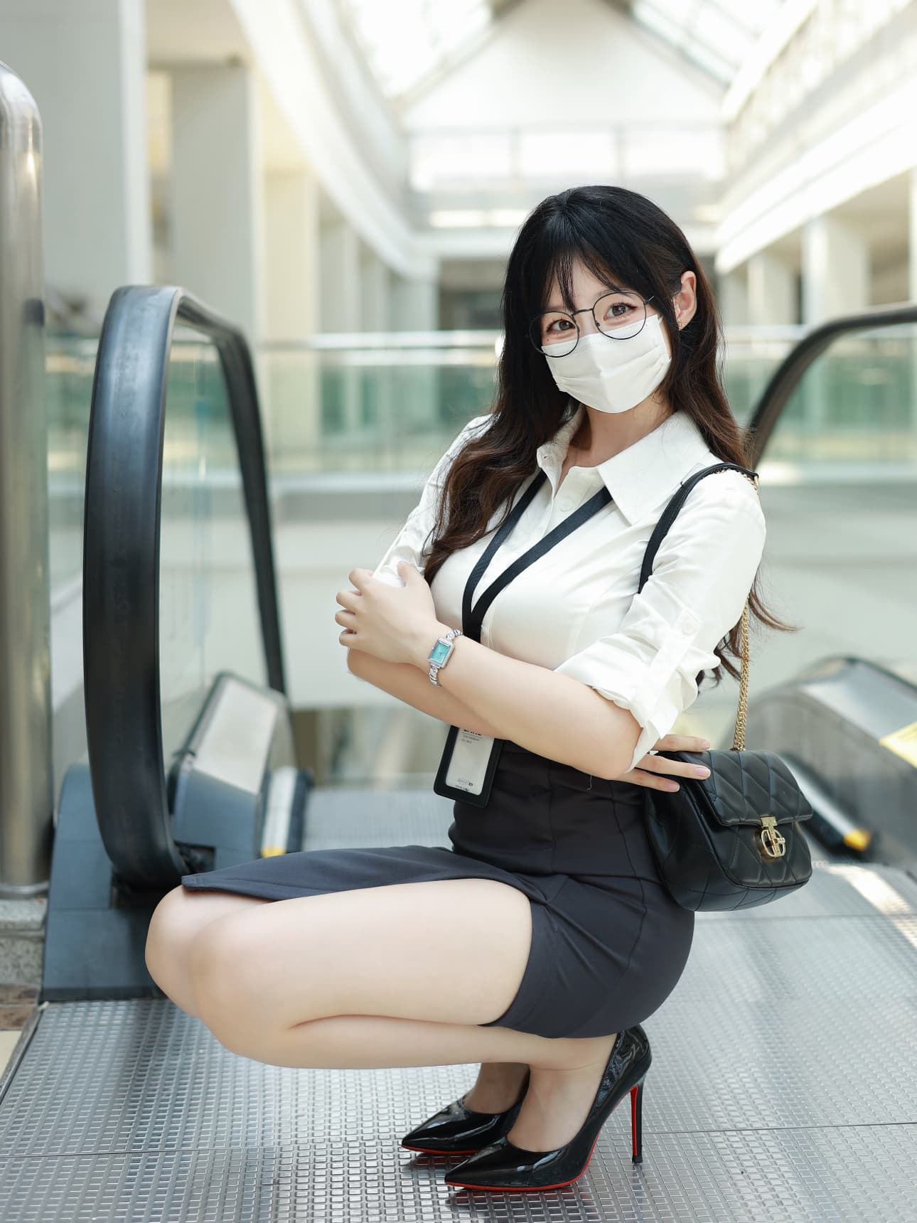 프랑스식 품격 중간 소매 폴로 칼라 셔츠 몸매 가꾸기 맨위 하이웨이스트 슬림해 보이는 반신 치마 세트 이미지 4