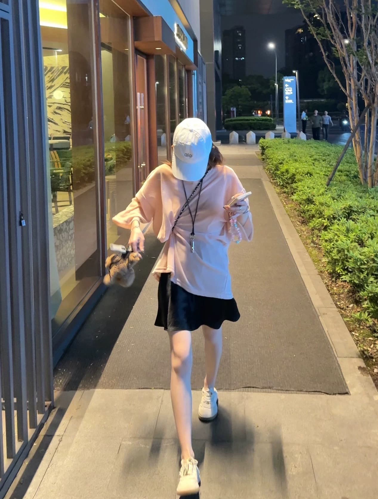 청동 골드 새틴 크레이프 아세트산 슬림해 보이는 도루 센스 반신 스커트 45도 비스듬한 자르다 공예 상세 이미지 6