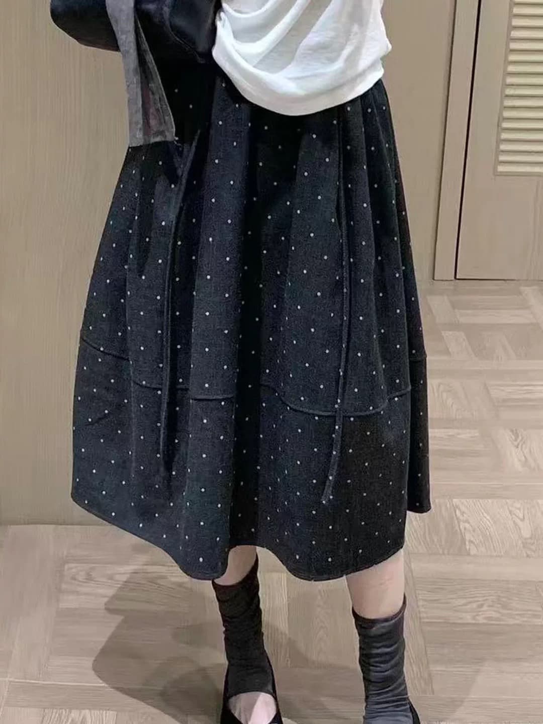 한 부서 도트 무늬 꽃밭 치마 그는 벤 바람 반신 스커트 여성 의류 가을 겨울 새로운 루즈핏 슬림해 보이는 다용도 한 마디 중간 길이 스커트 이미지 2
