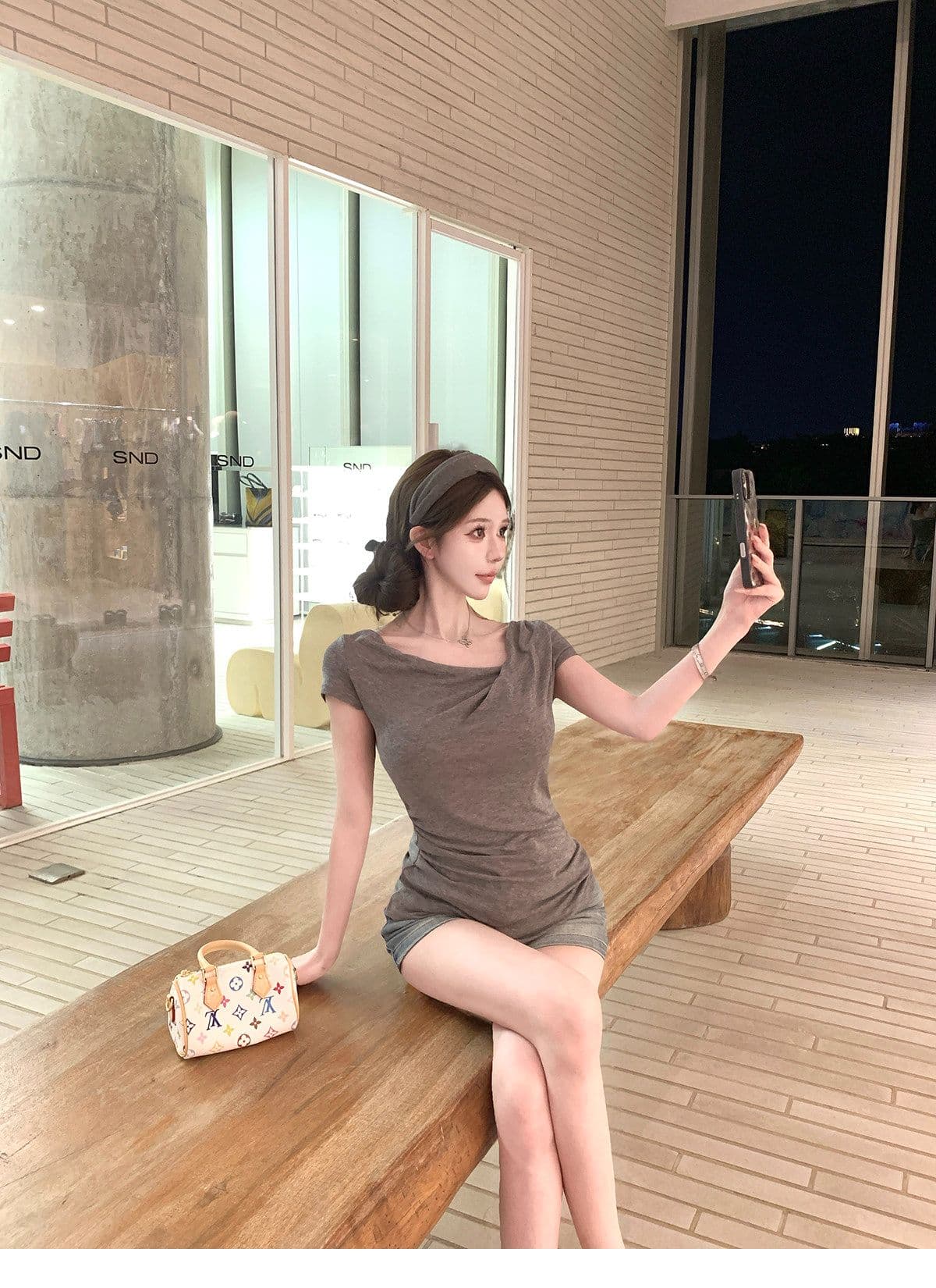 원본 원단 빛 연 주간 접시 디자인 센스 매듭 비스듬한 어깨 핀치 Pleat 허리 수축 슬림해 보이는 티셔츠 품격 맨위 상세 이미지 10